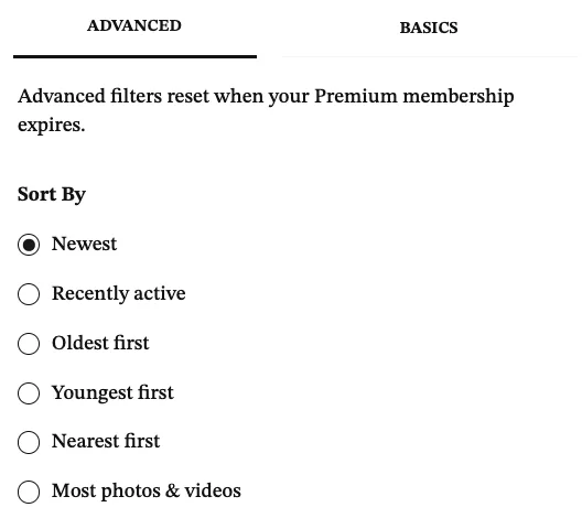 The advanced filter panel inside a SeniorMatch account, showing distance, marital status and other Premium filters.